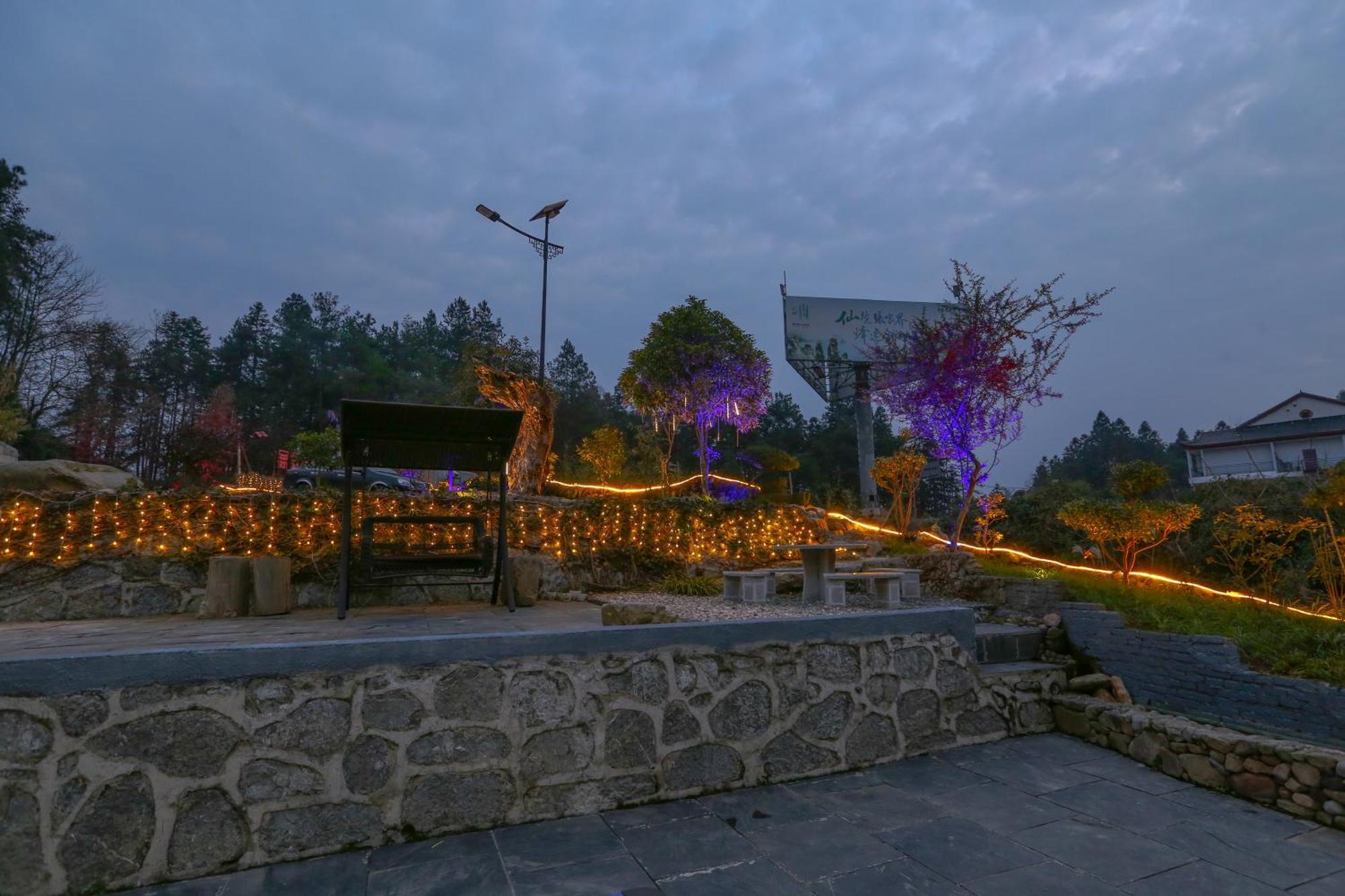 Zhangjiajie Mountainside Exteriér fotografie